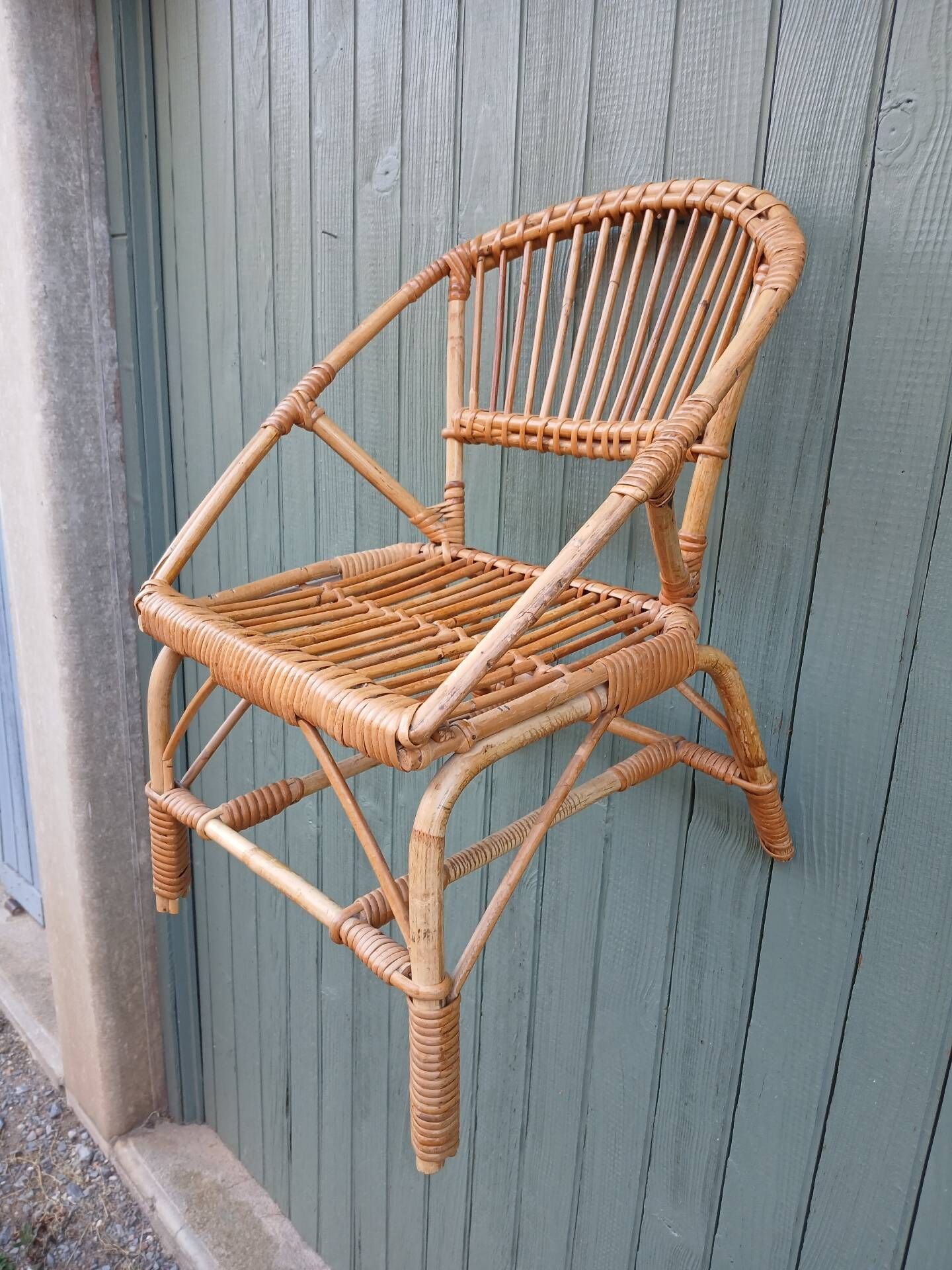 Petit fauteuil enfant en osier 
