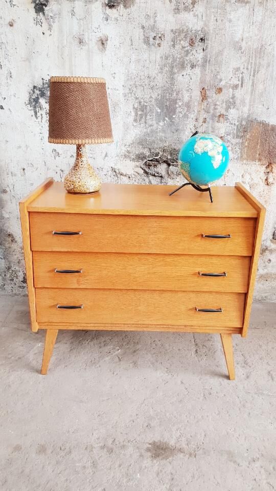 Vintage chest of drawers