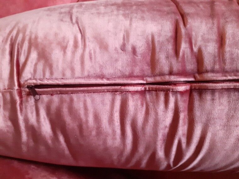 Sofa 2 places, removable, in powder pink velvet