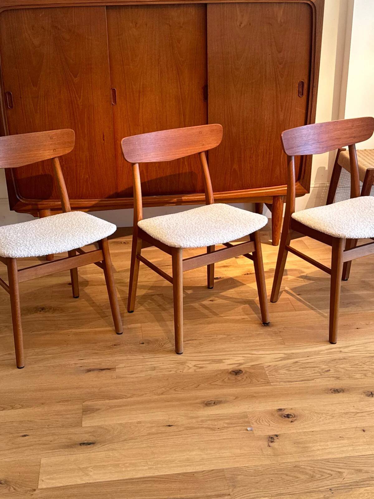 4 vintage Scandinavian "Freya" chairs in natural linen boucle.
