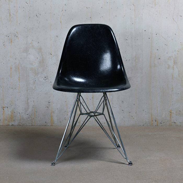 Vintage Chair • DSR • Charles & Ray Eames • Herman Miller • 1960s