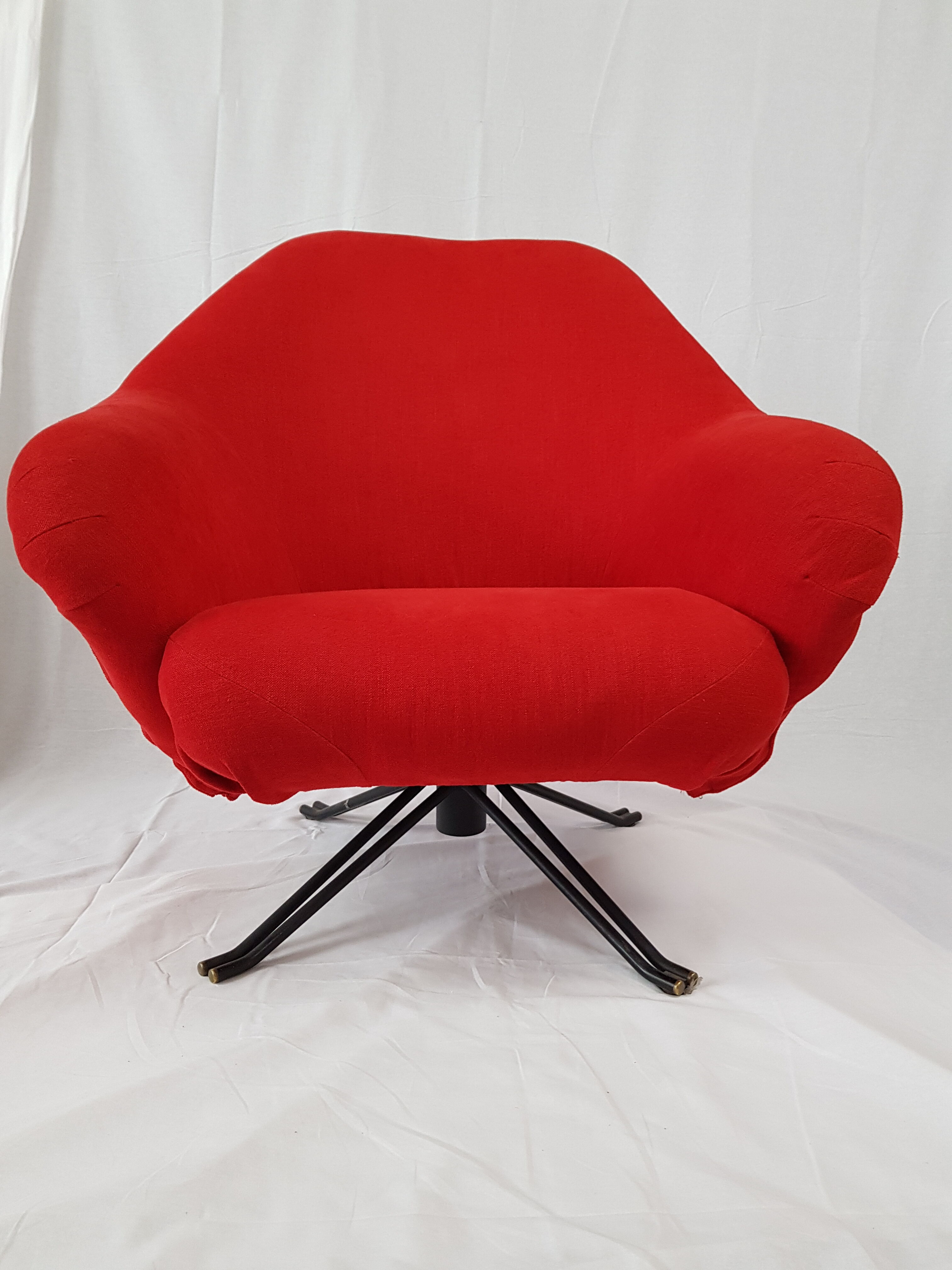 Armchair P32 by Osvaldo Borsani for Tecno 1956