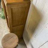 Curtain cabinet raw oak binder