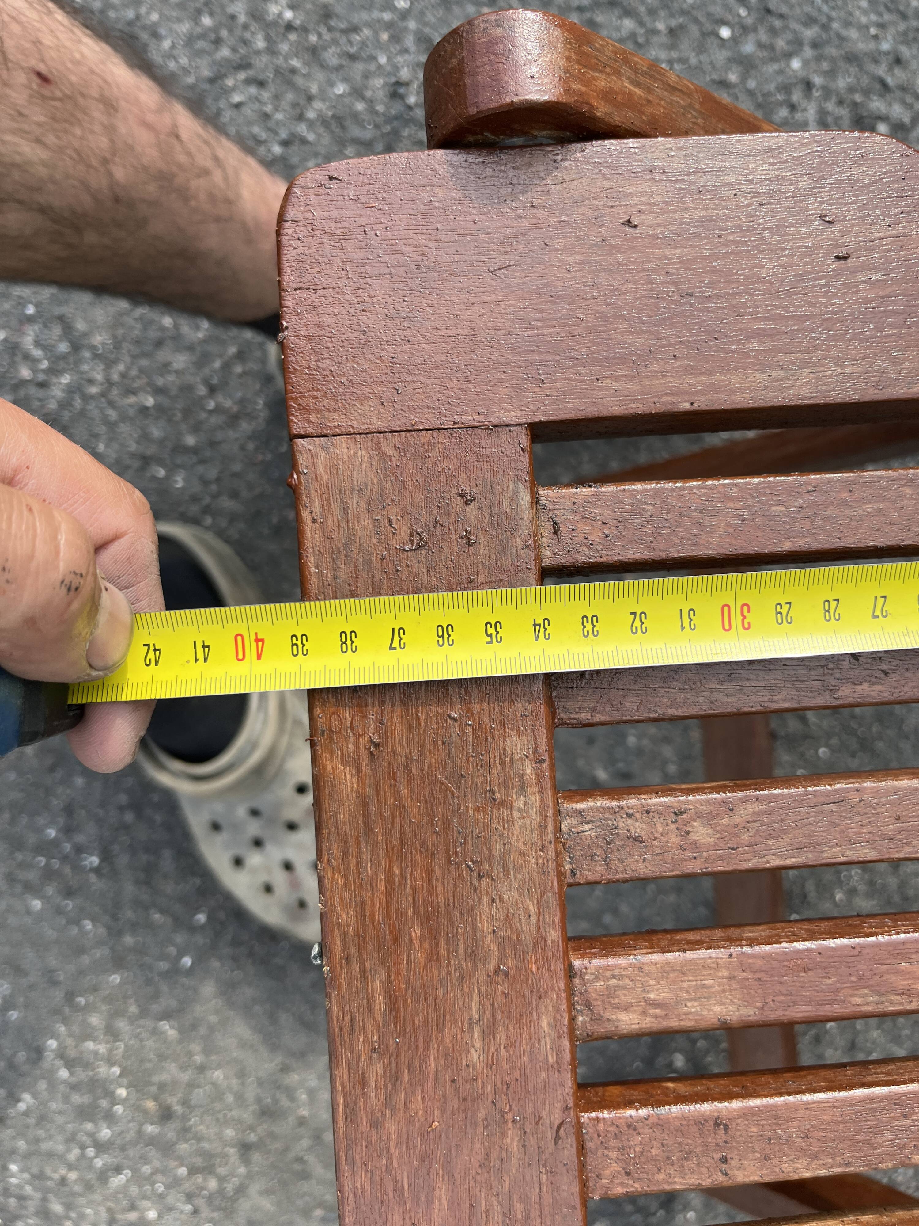 Set of 2 folding teak garden chairs