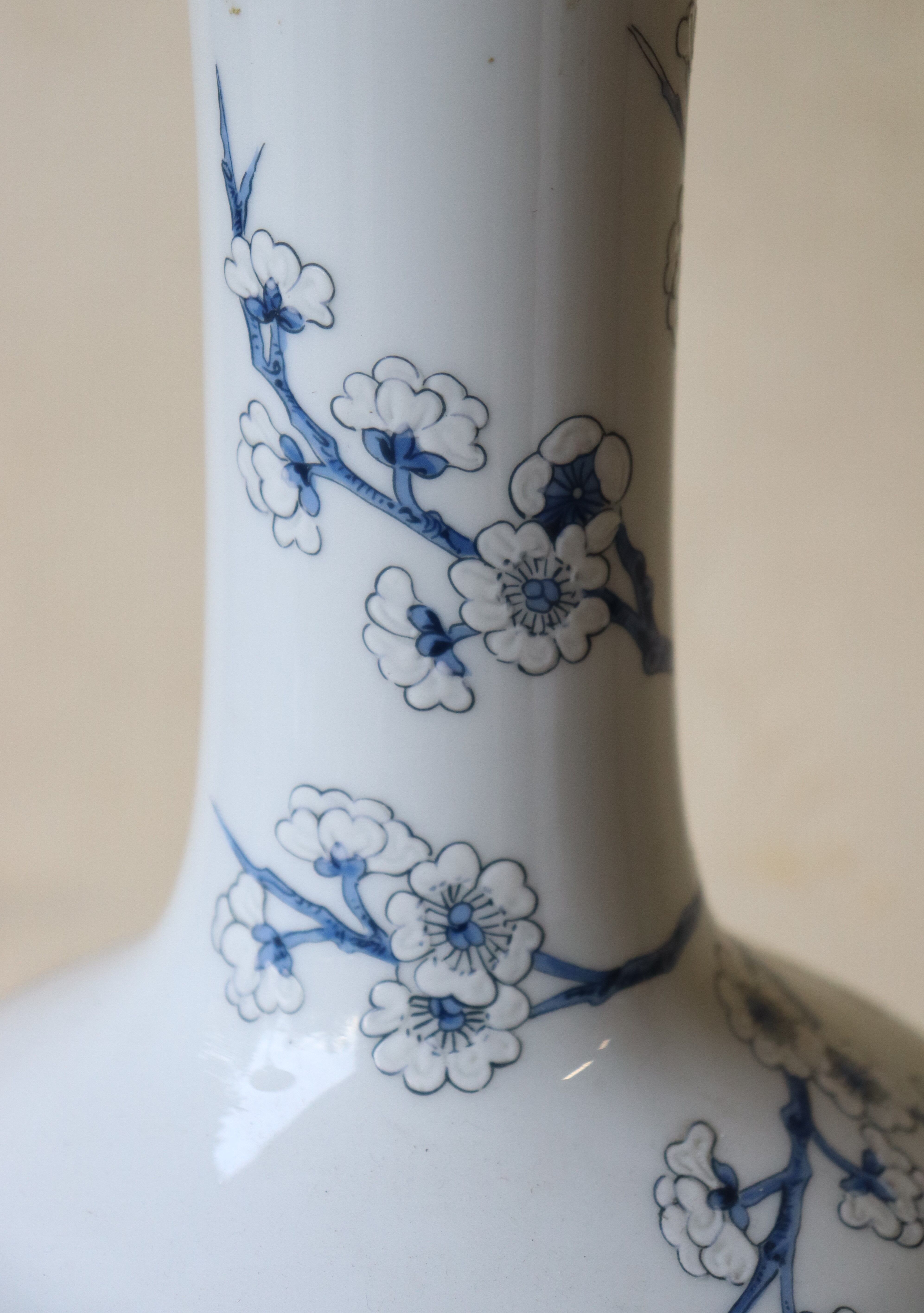 Hollywood regency Chinese porcelain from Paris table lamp