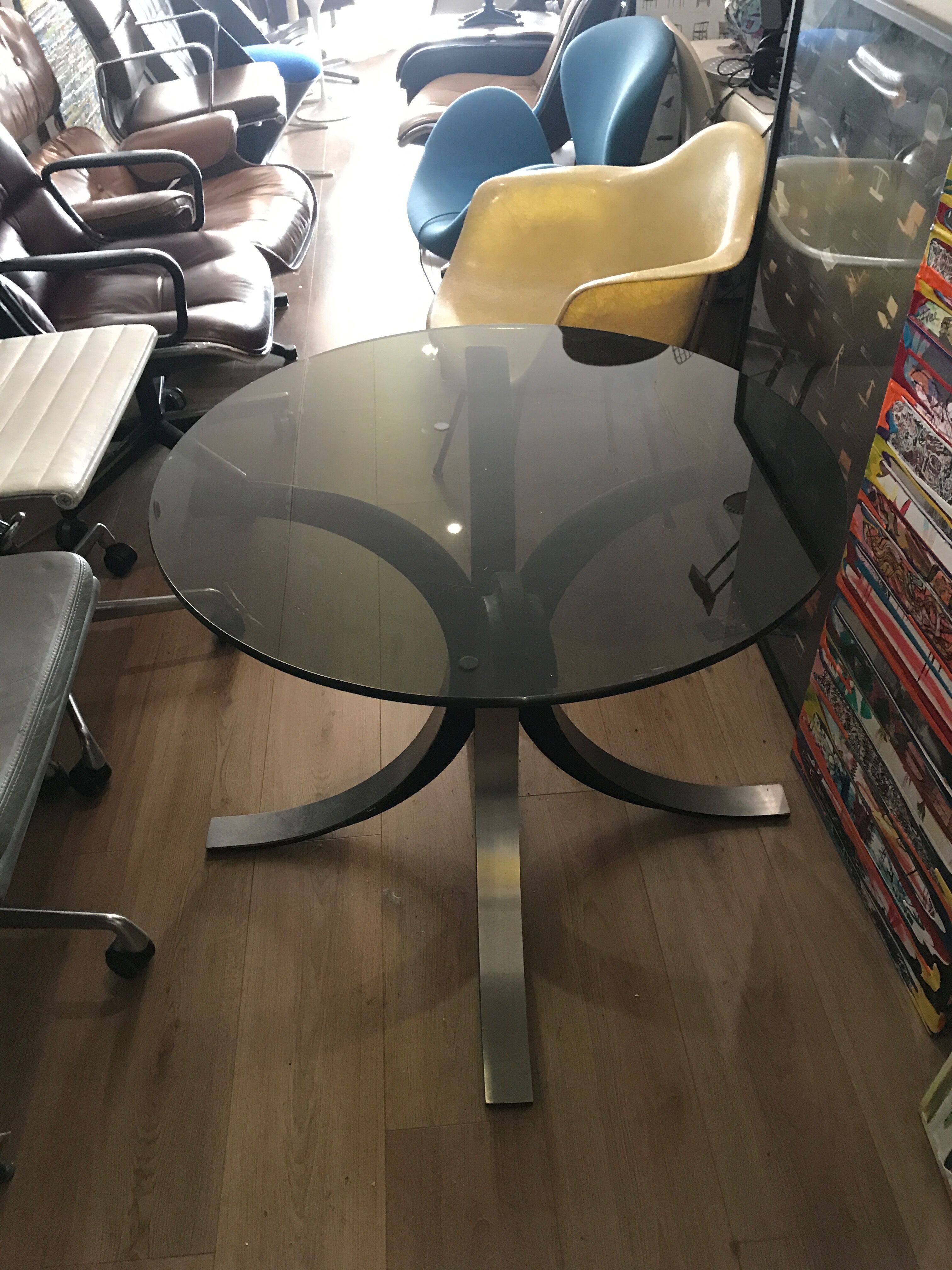 Side glass table Osvaldo Borsani for Tecno edition