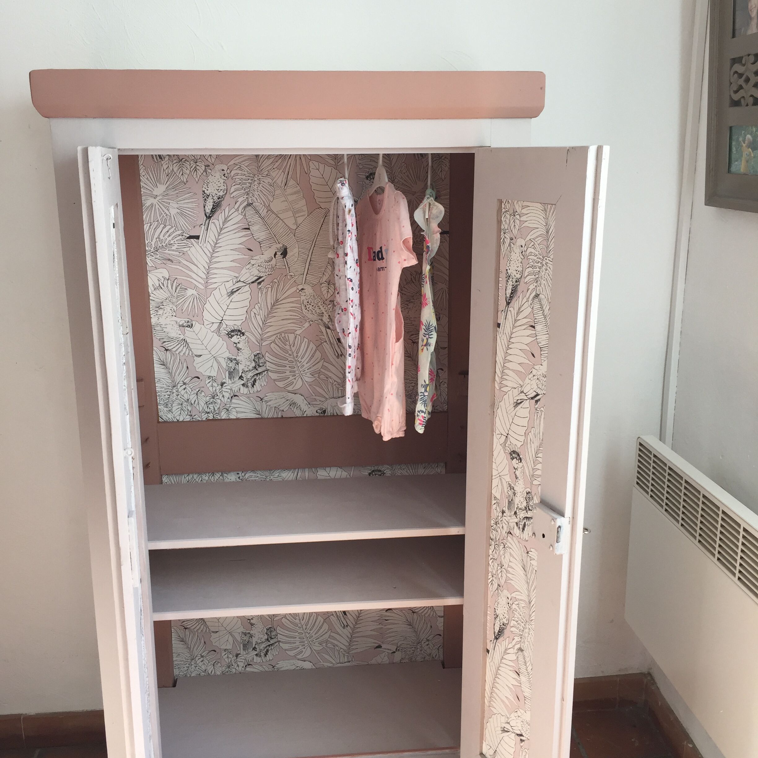 Wardrobe children's room