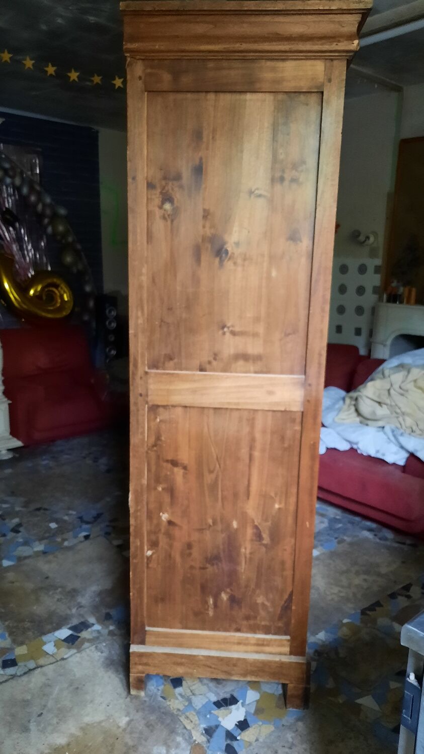 Armoire parisienne