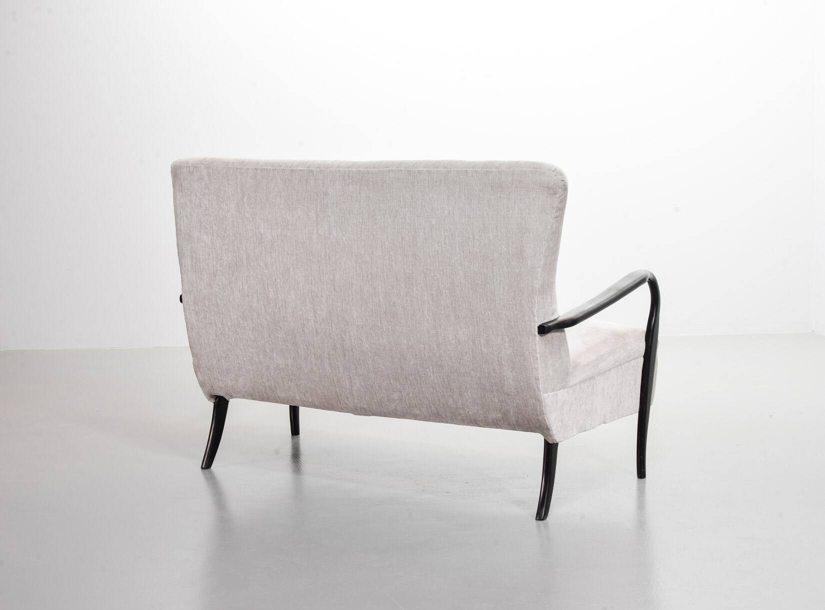 Guglielmo Ulrich Two Seat Sofa in Grey Silver Fabric. Italy, 1950s