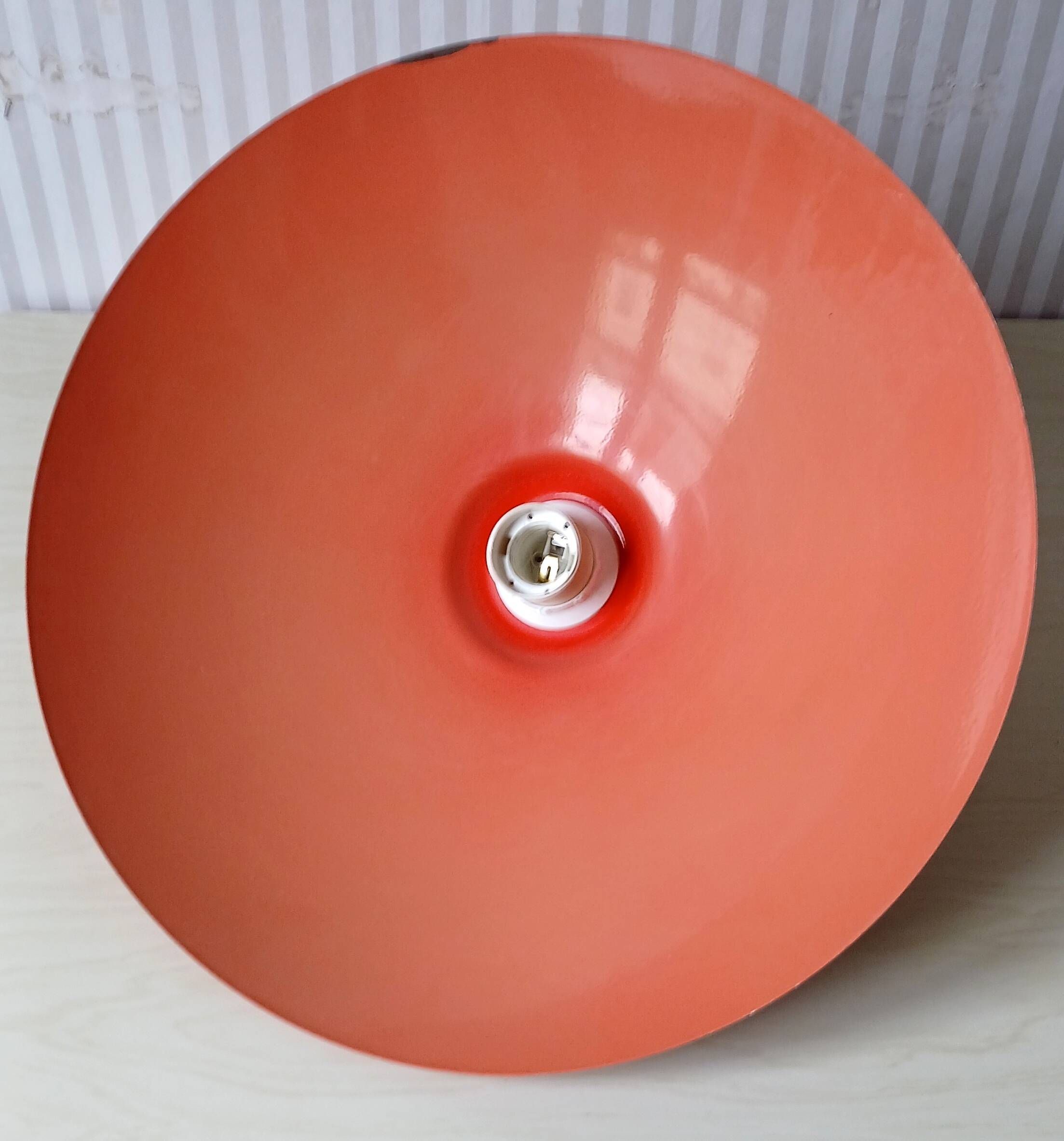 Italian pendant lamp rises & falls in red & orange lacquered metal, circa 1970
