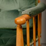 Fauteuils Skrindan en hêtre et velours vert, par Kerstin Hörlin-Homquist, Suède