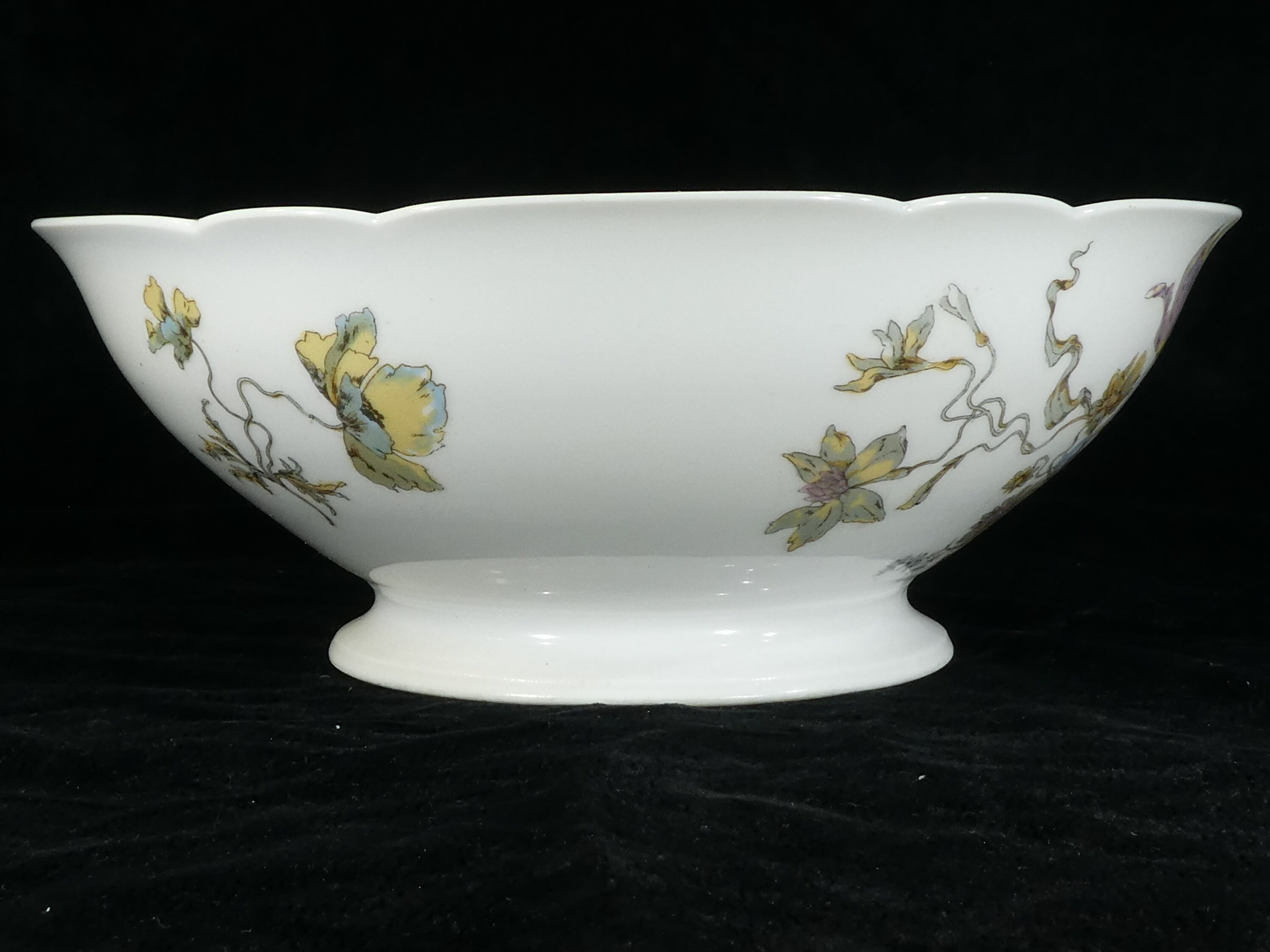 Limoges porcelain saladier for E.Bourgeois paris