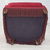 Fauteuil danois des années 1970, velours de mobilier rouge cerise, pieds en bois de chêne.