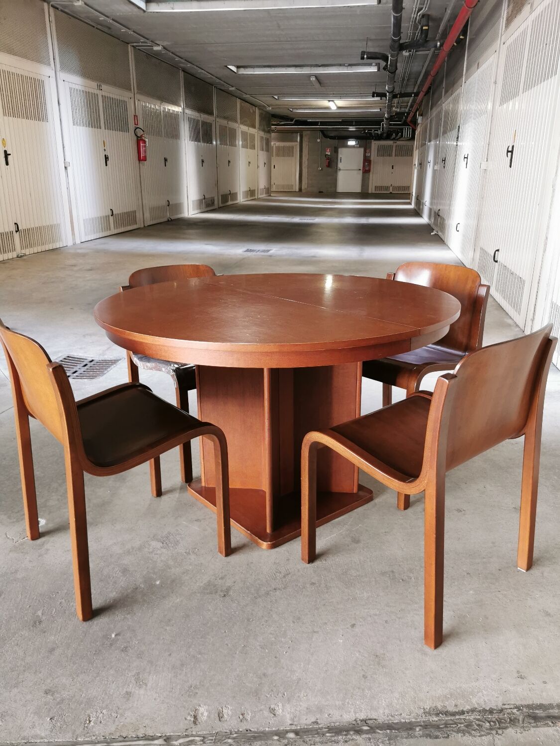 Vintage Italian extending table