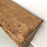 Meuble de métier ancien à 24 casiers