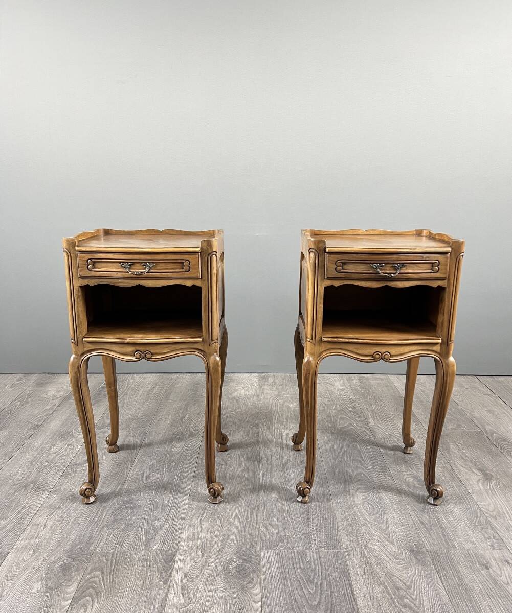 Pair of Louis XV style bedside tables in wood, 20th century