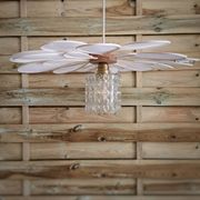 Suspension flower petals in rattan, white linen and vintage glass globe