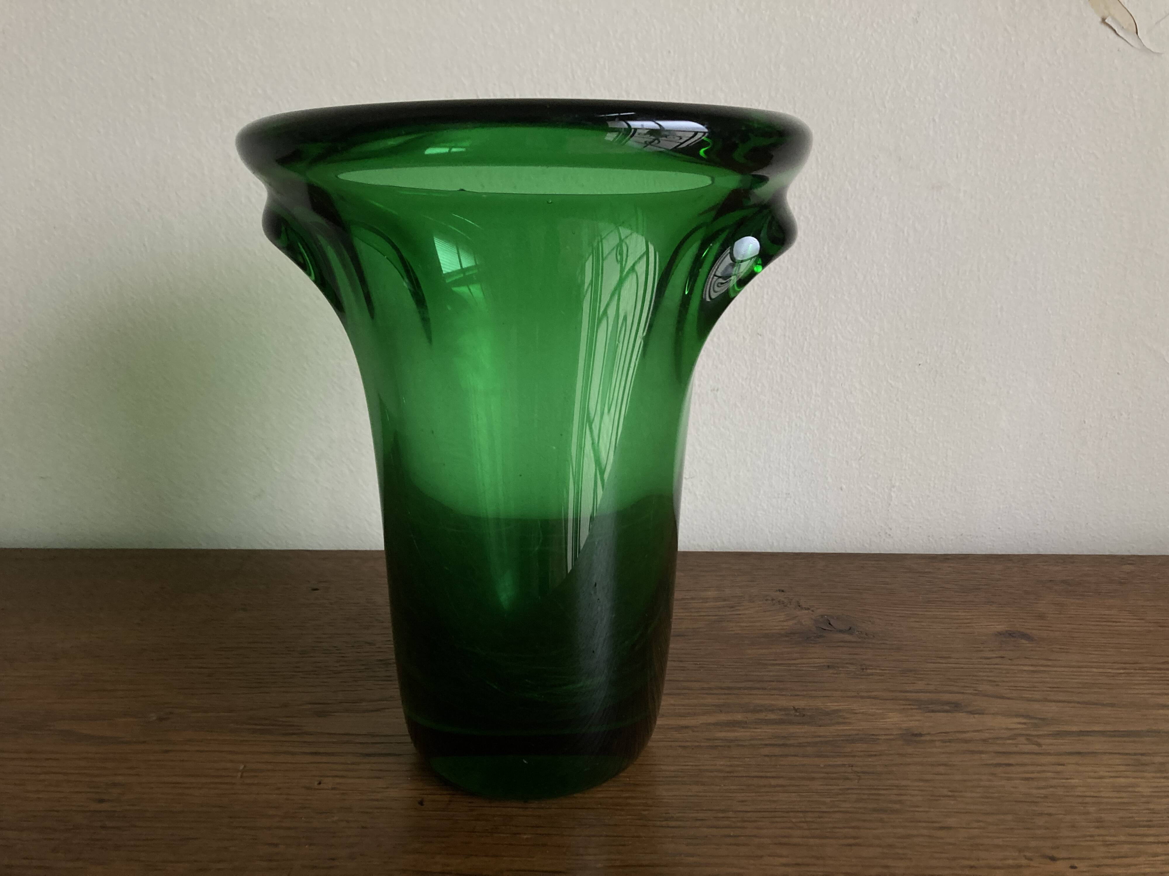 1950s Médicis vase, large Art Deco with handles, made of green blown glass.