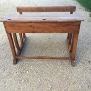 Bureau d’écoliers des années 1950/60 en très bon état