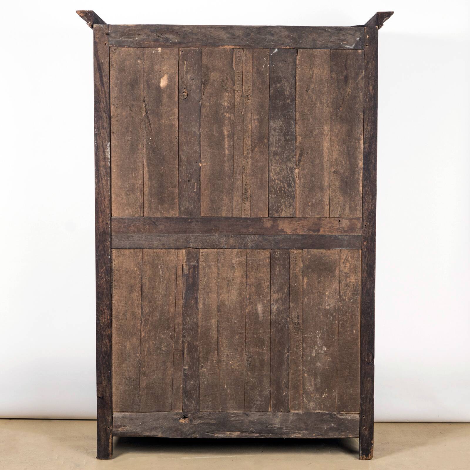 Armoire ou garde-robe ancienne française Louis XV du XIXe siècle