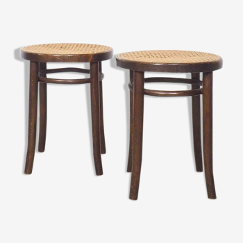 Tabourets en bois et rotin Thonet modèle 4601