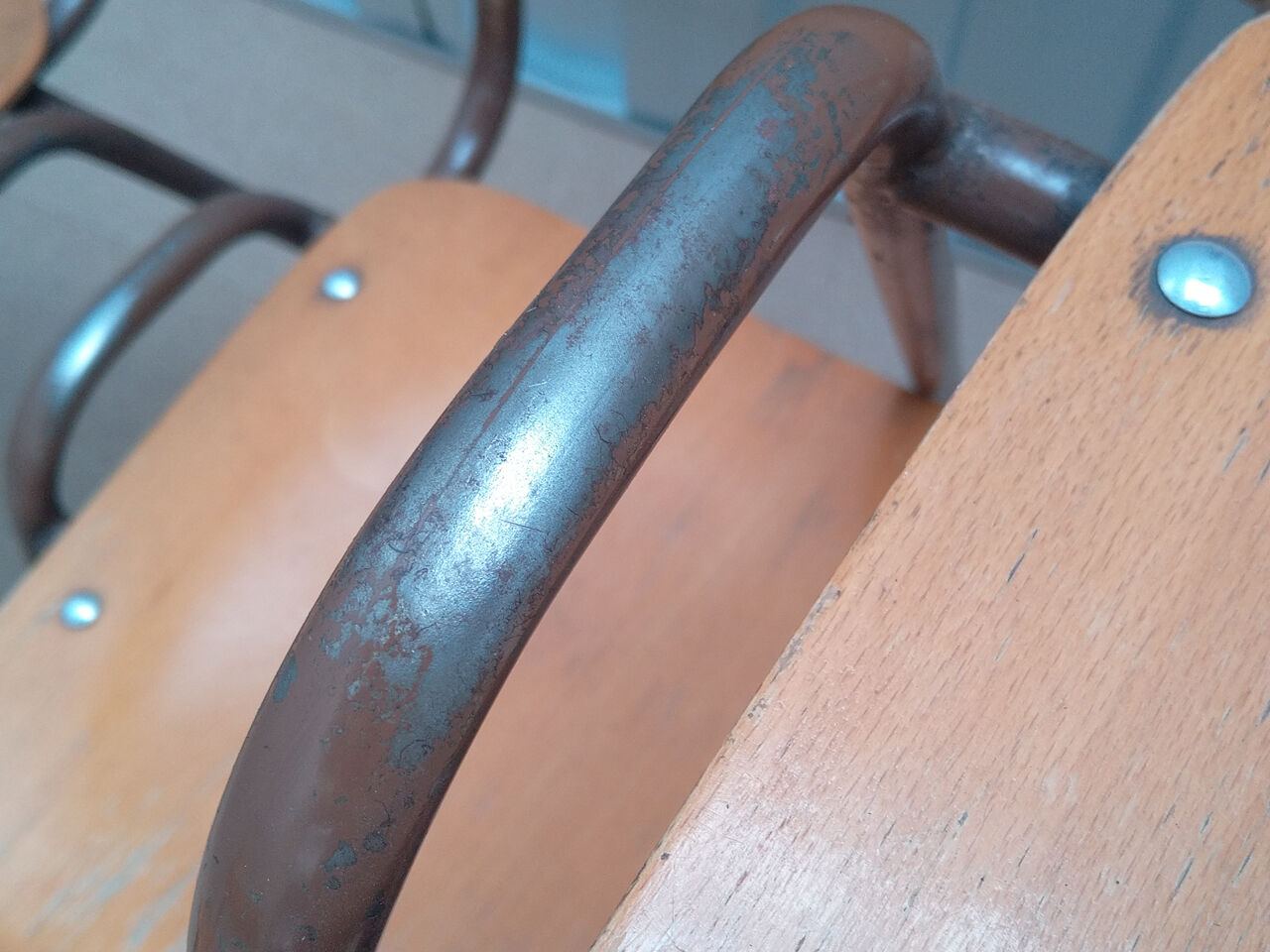 Lot de 6 chaises empilables industrielles