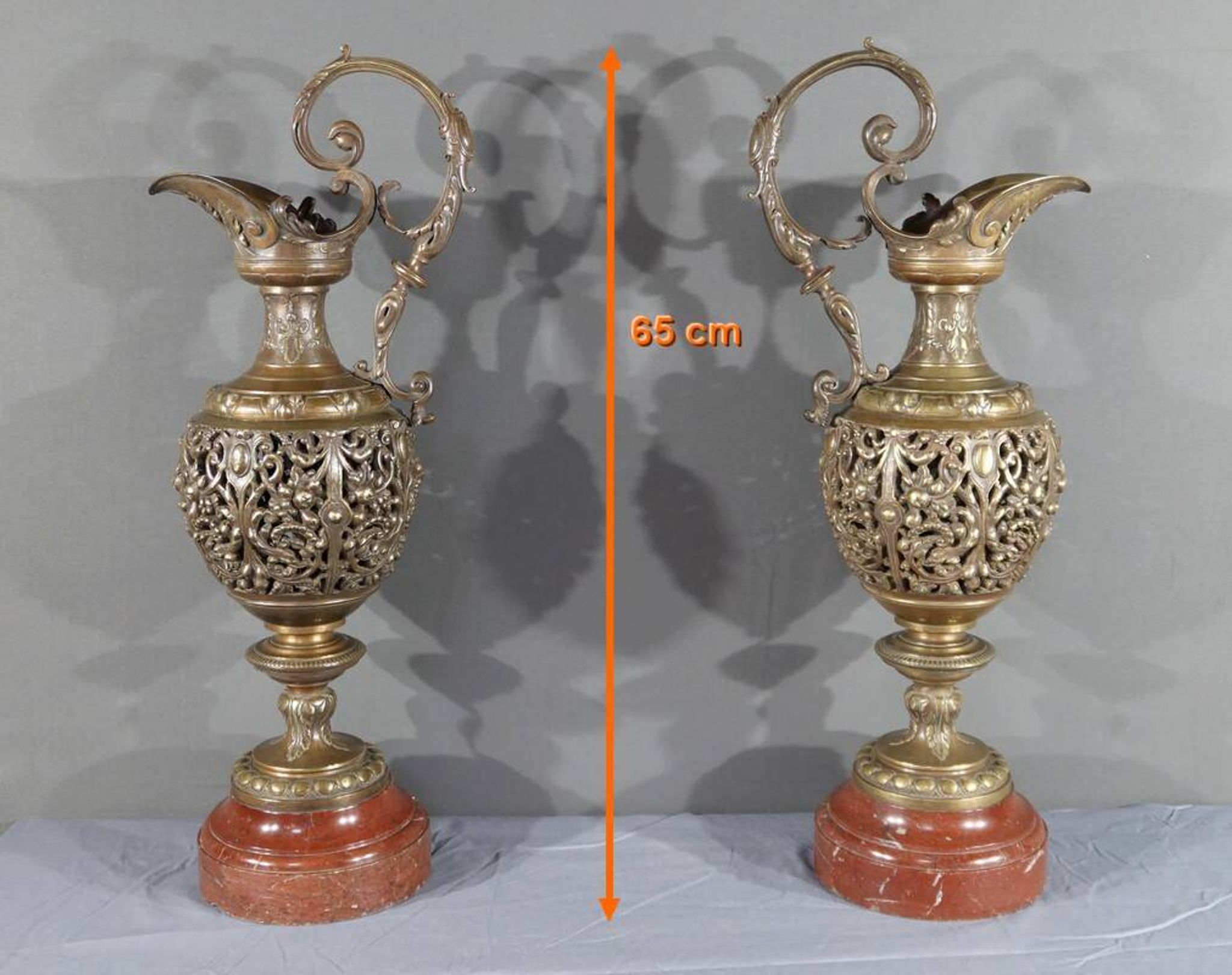 Paire d’aiguières en bronze, art nouveau – 1910
