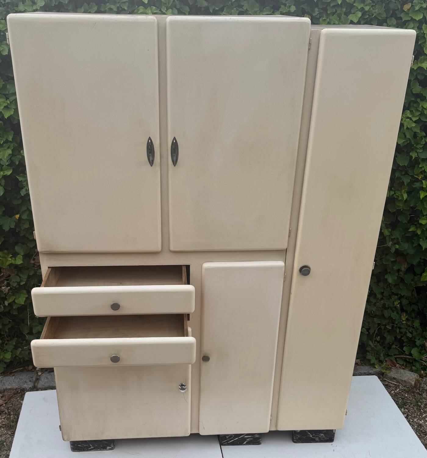 50s kitchen sideboard