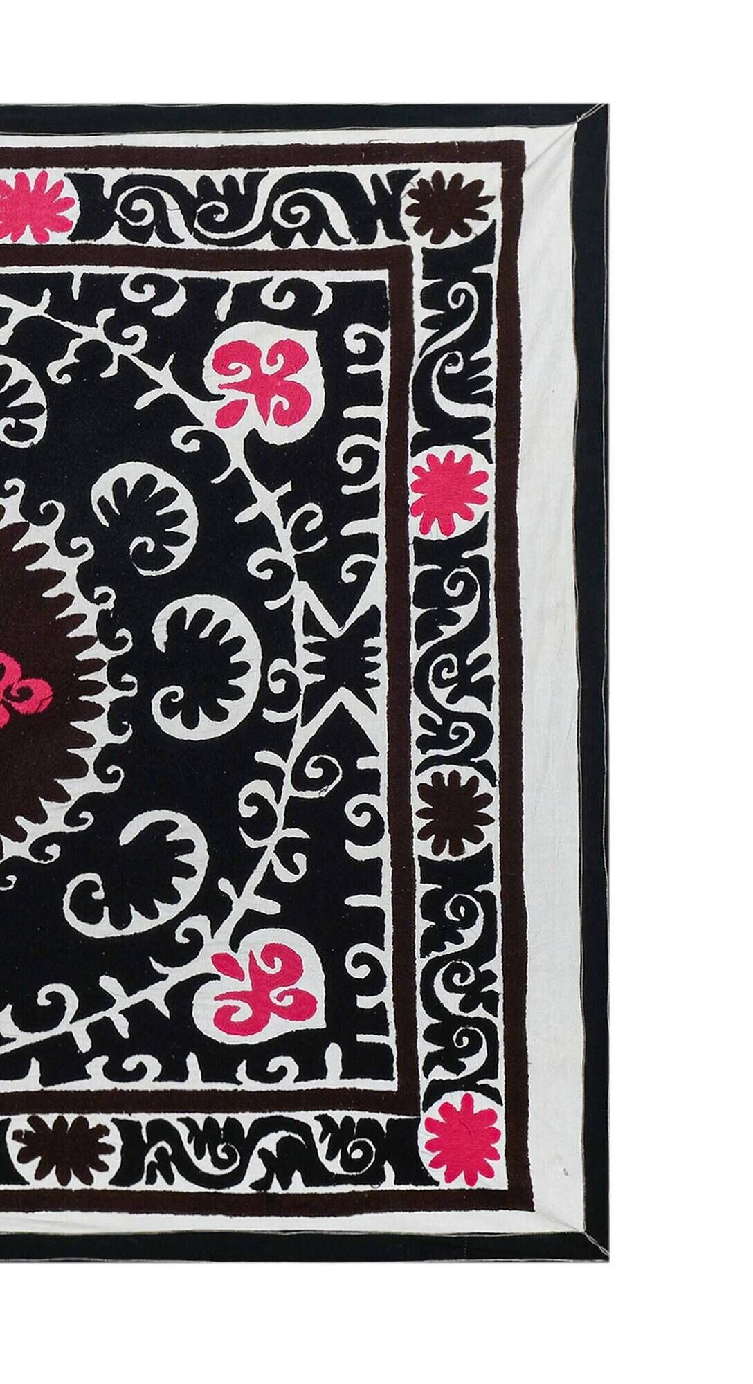 Vintage hand-embroidered tablecloth 125x158 cm