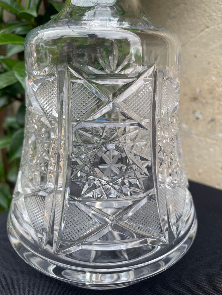Cut crystal decanter - XXth