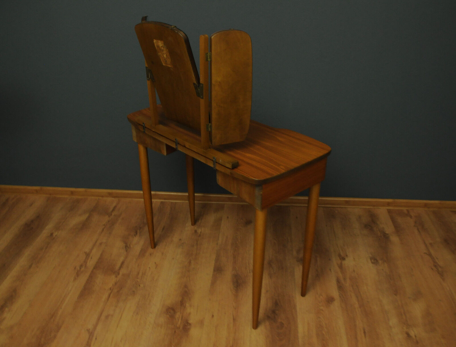 Vintage dressing table
