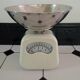 Balance de cuisine style ancien