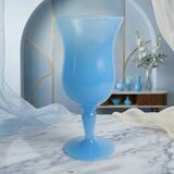 Decorative bowl in blue opaline.