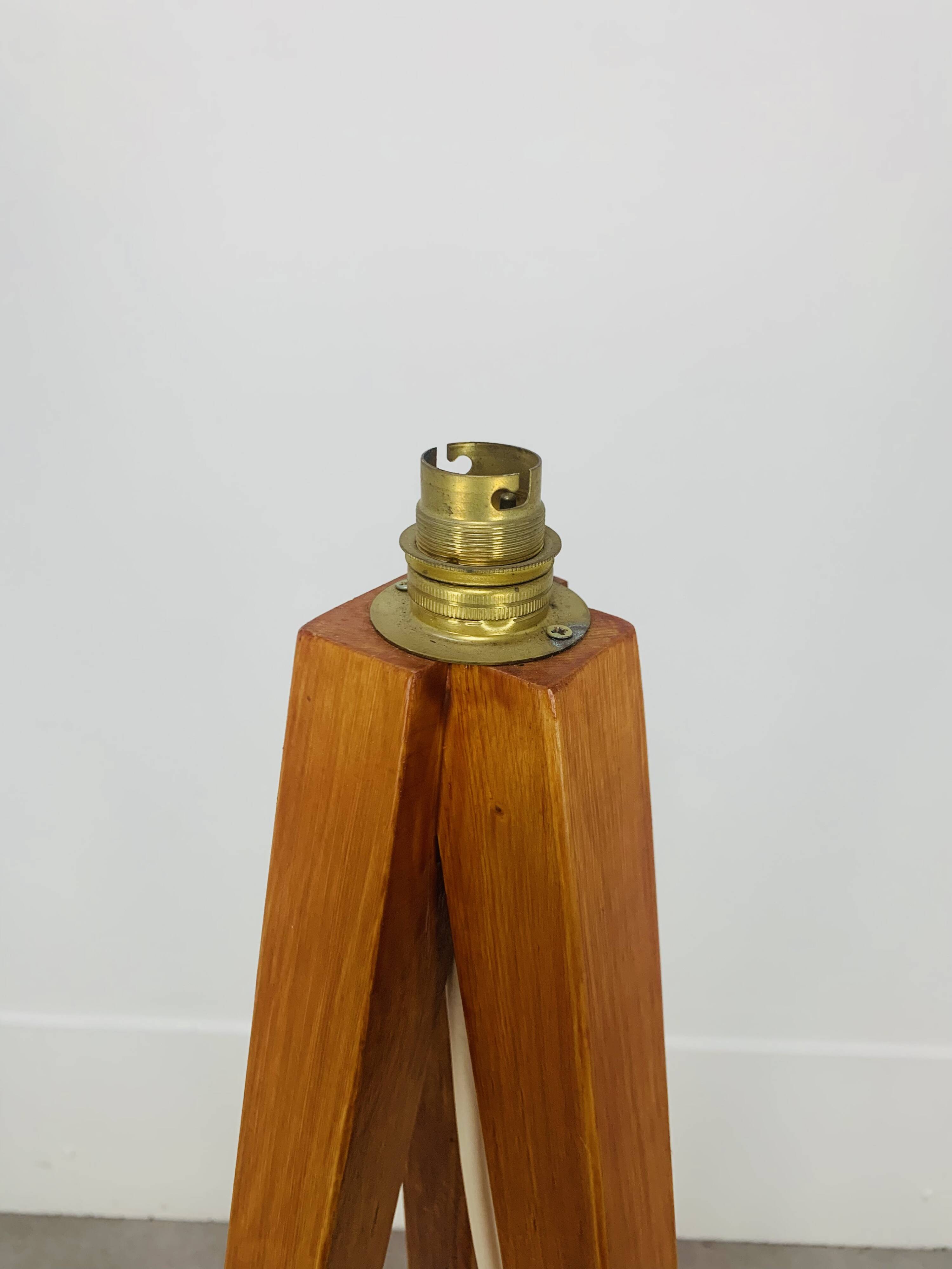 Lampadaire tripode bois, années 80