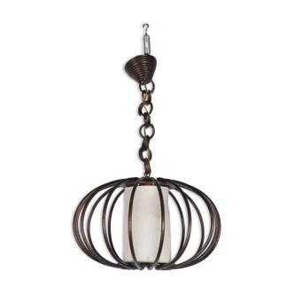 Black rattan suspension