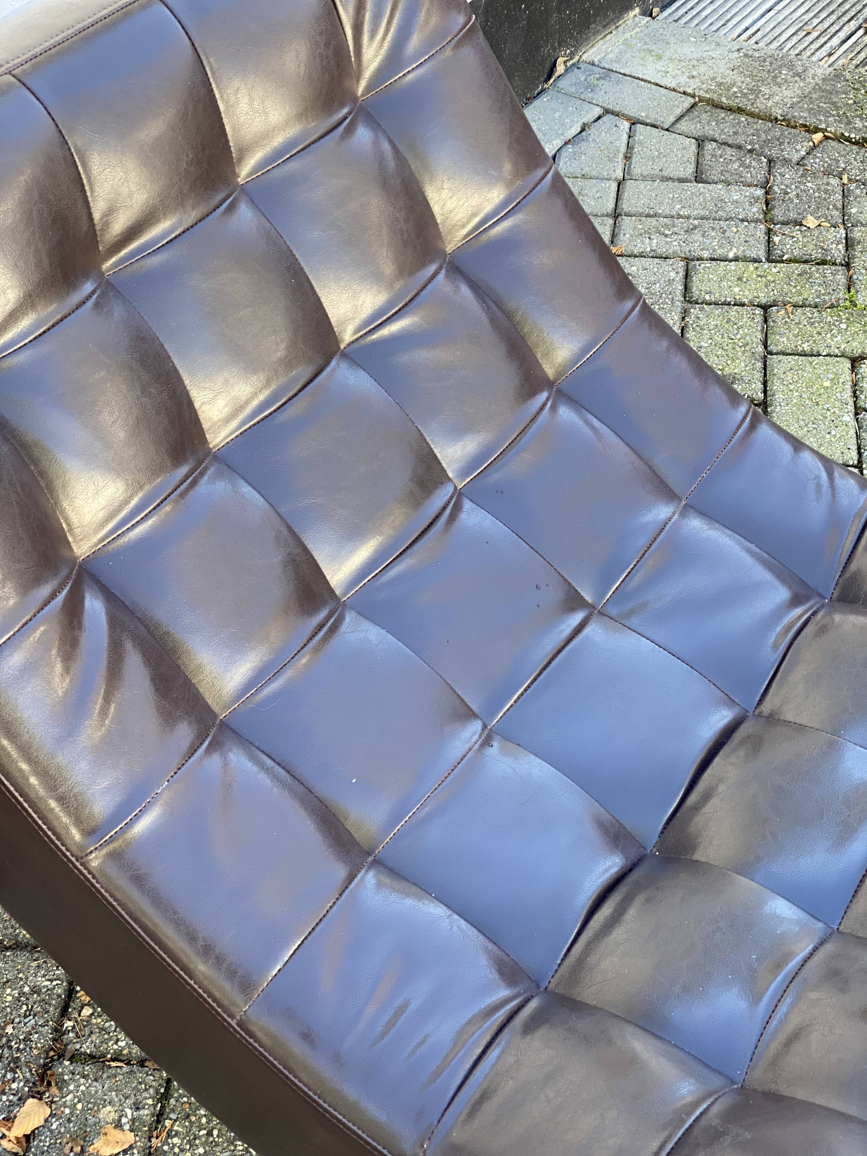 Vintage tuft stitched chaise lounger