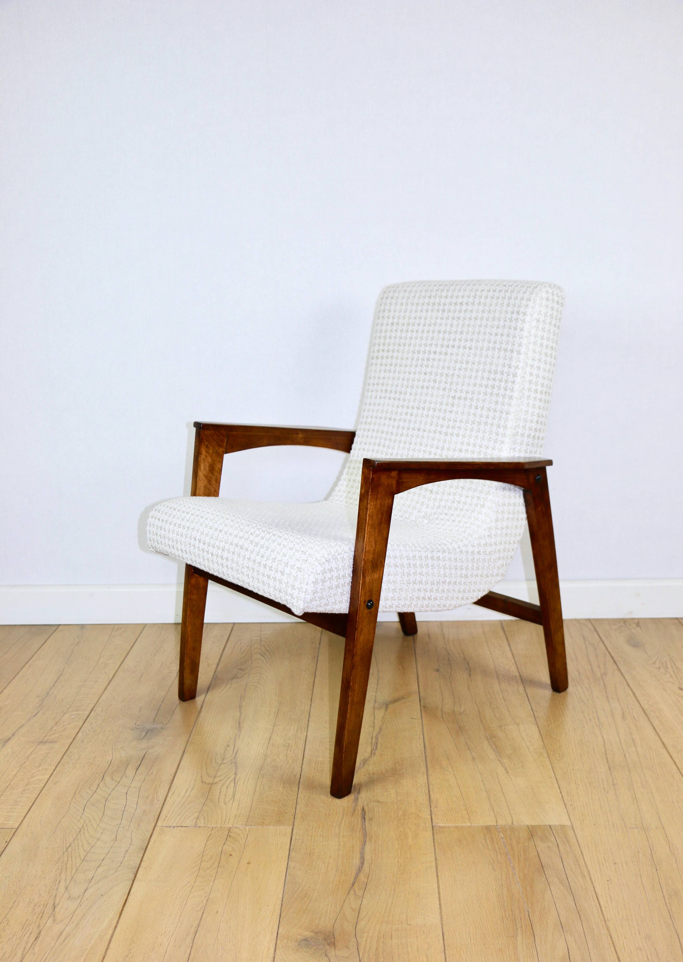 Vintage loft armchair herringbone natural fabric model from the 70s