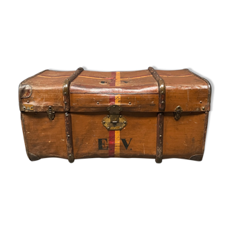 Antique brown travel case with wooden slides from the early 1900s