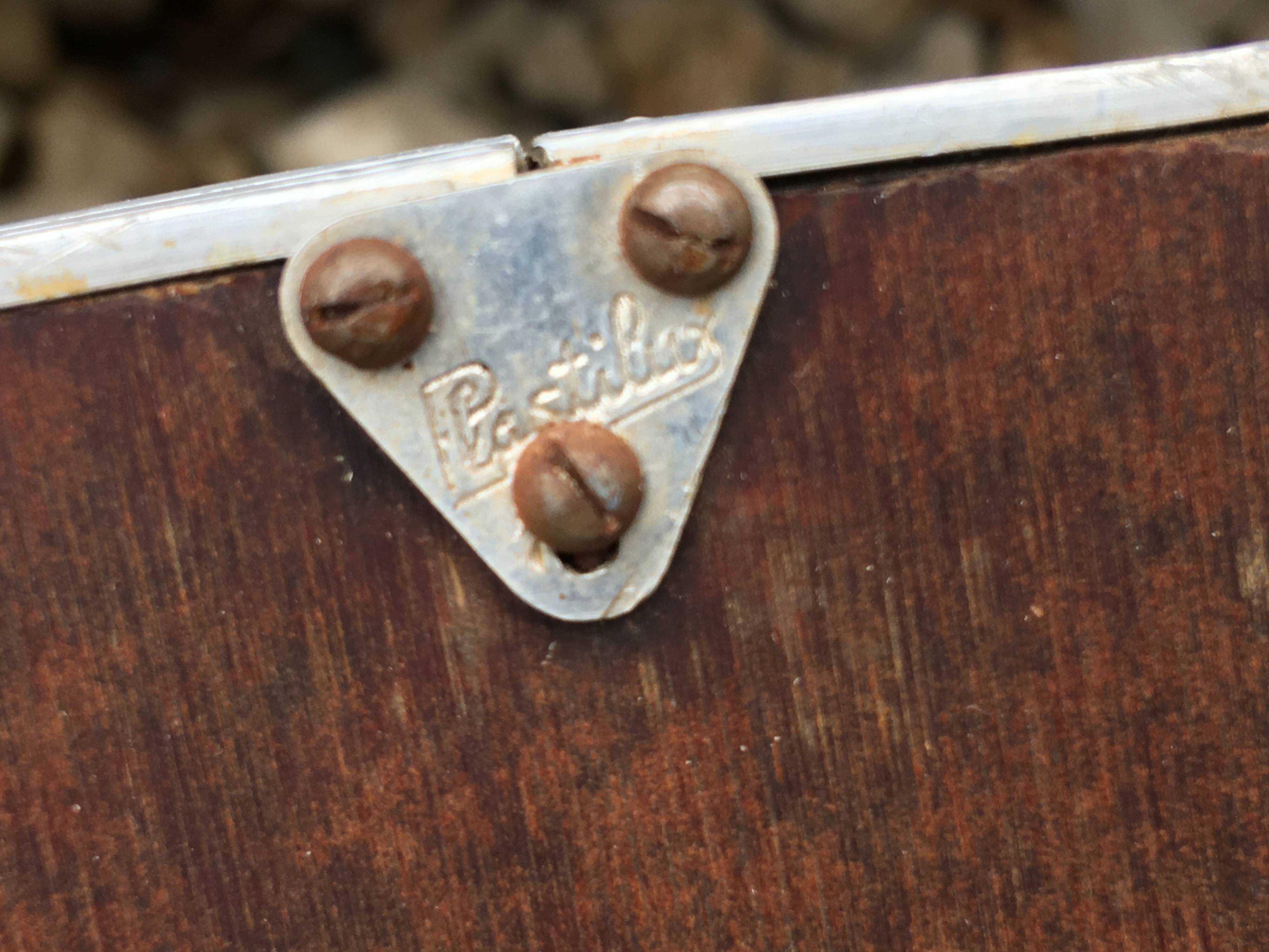 Formica table set with extensions + 4 Plastilux chairs