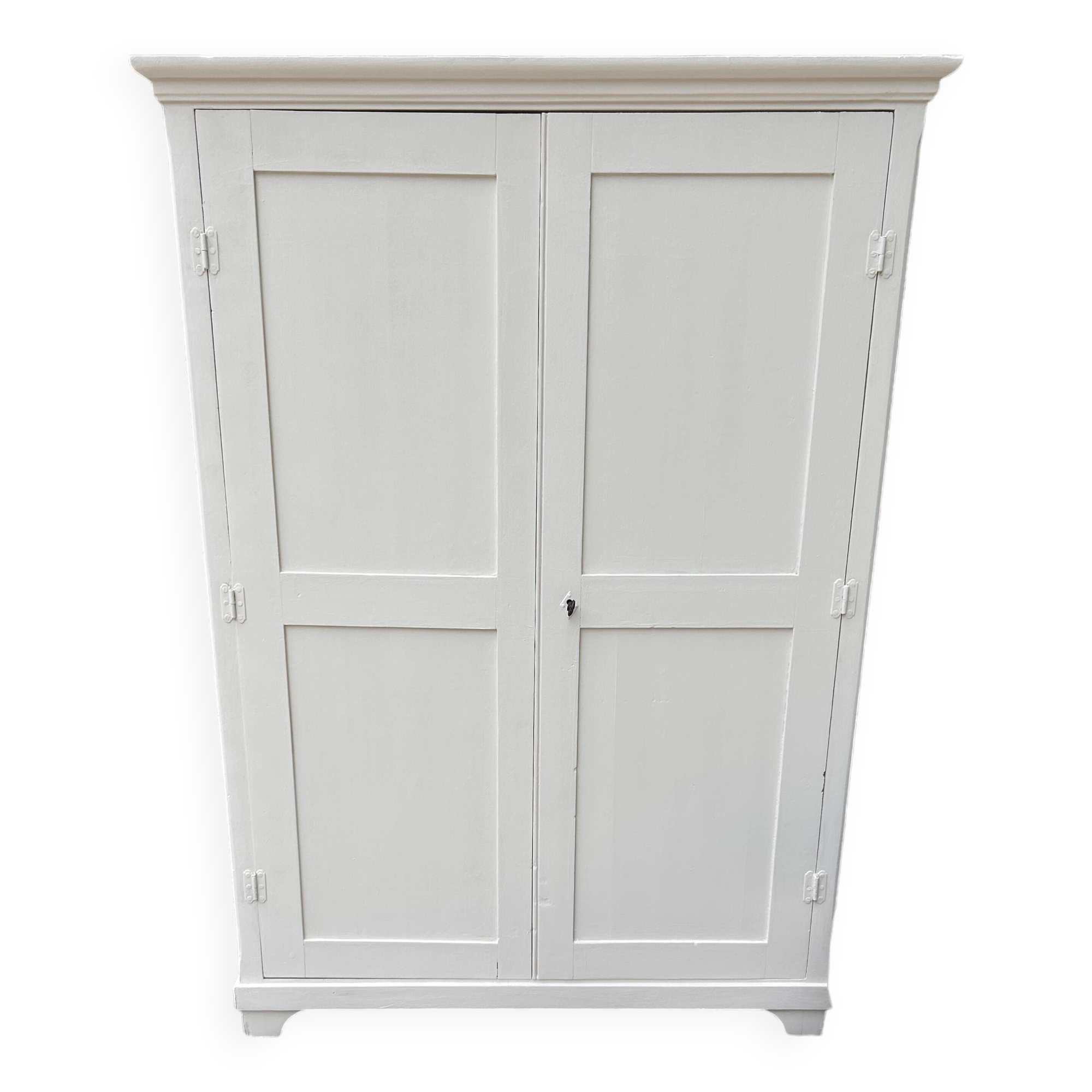 Parisian style wardrobe