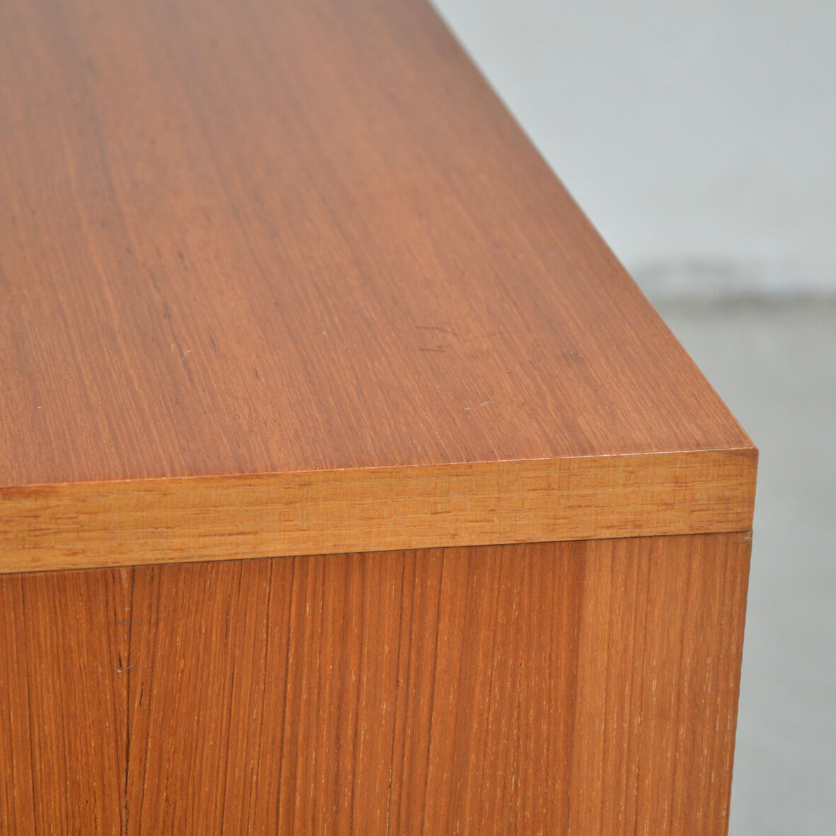 Veneer teak sideboard, 1976