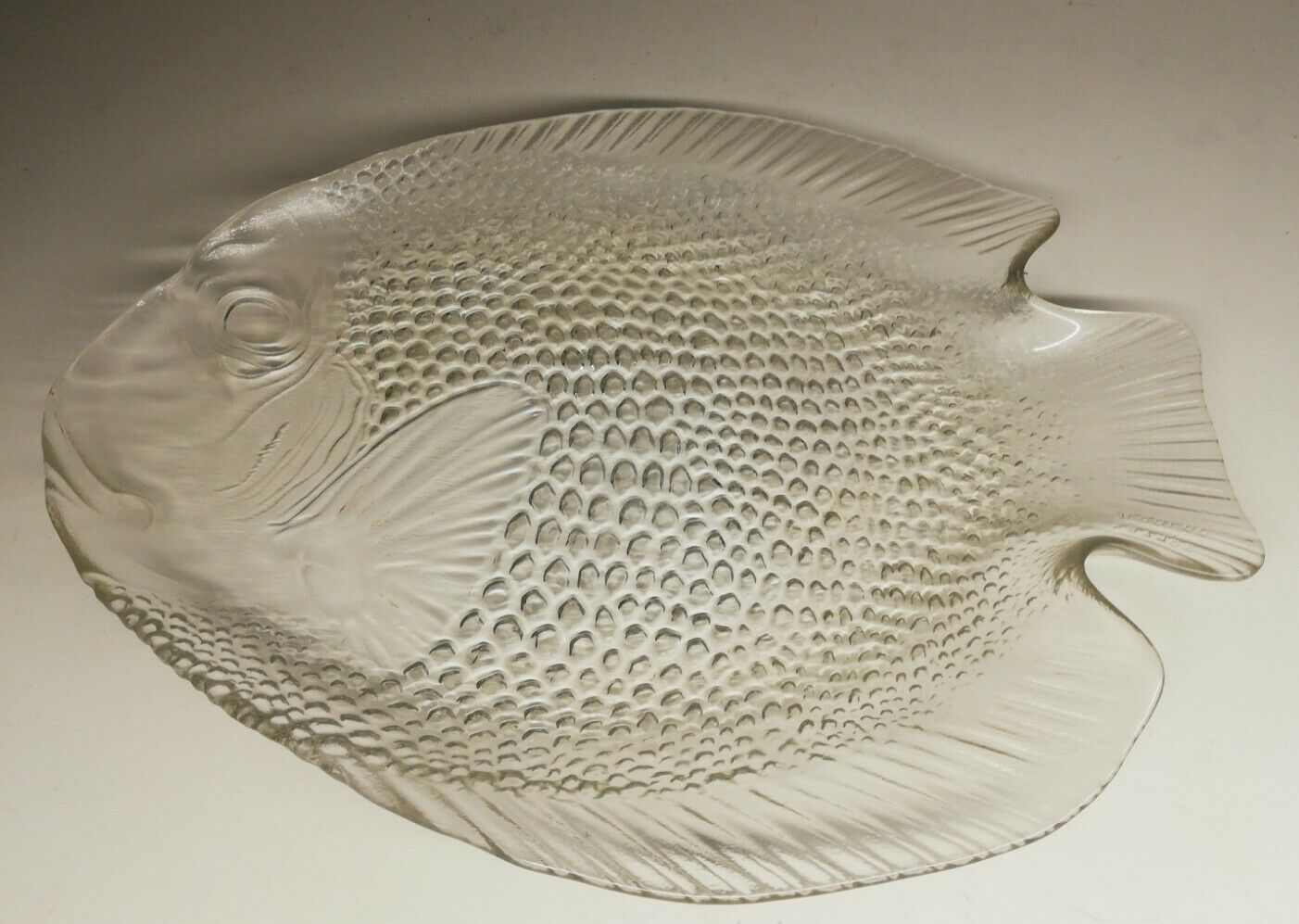 Arcoroc vintage glass fish dish