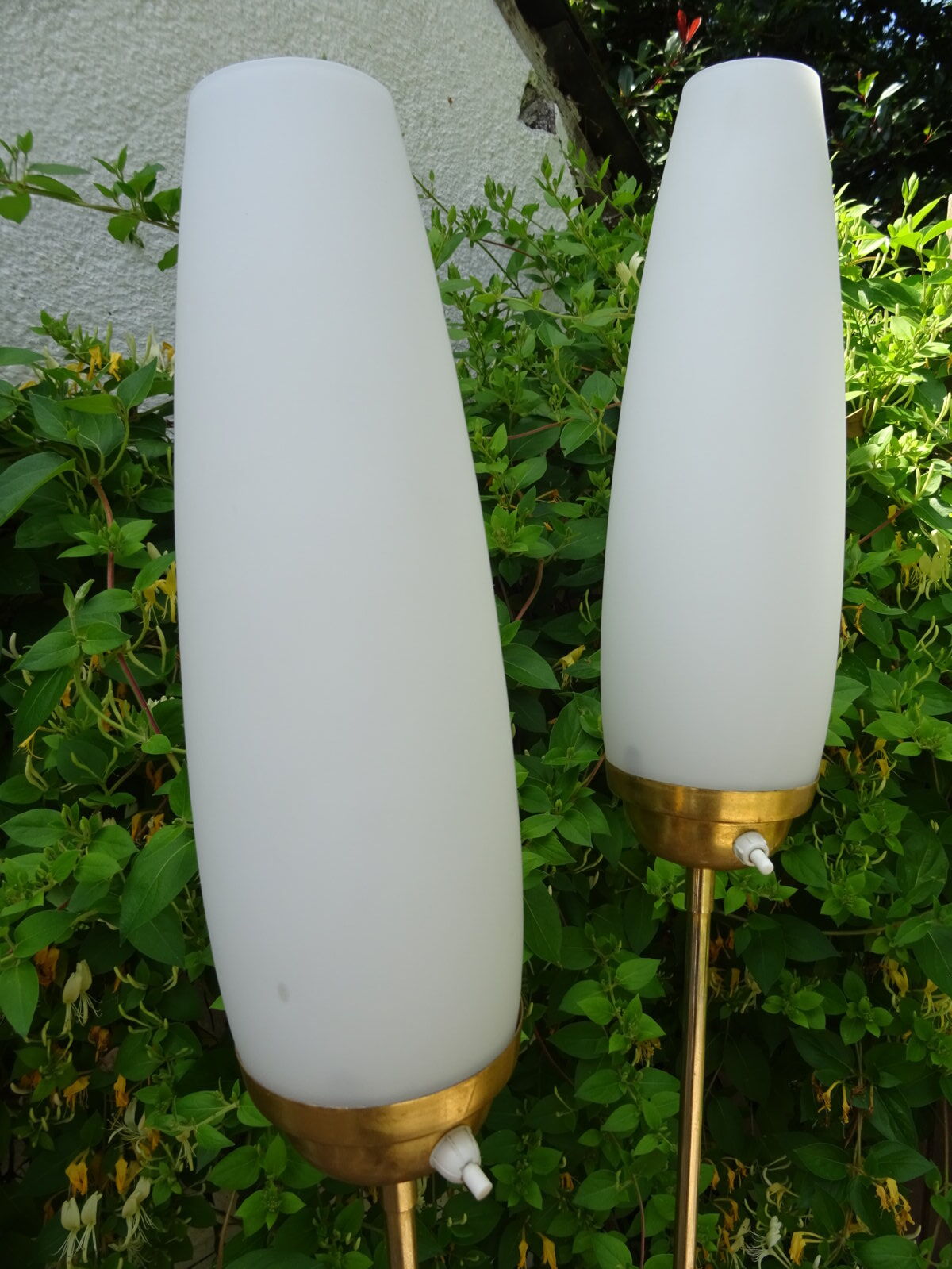 Opalines design lamppost