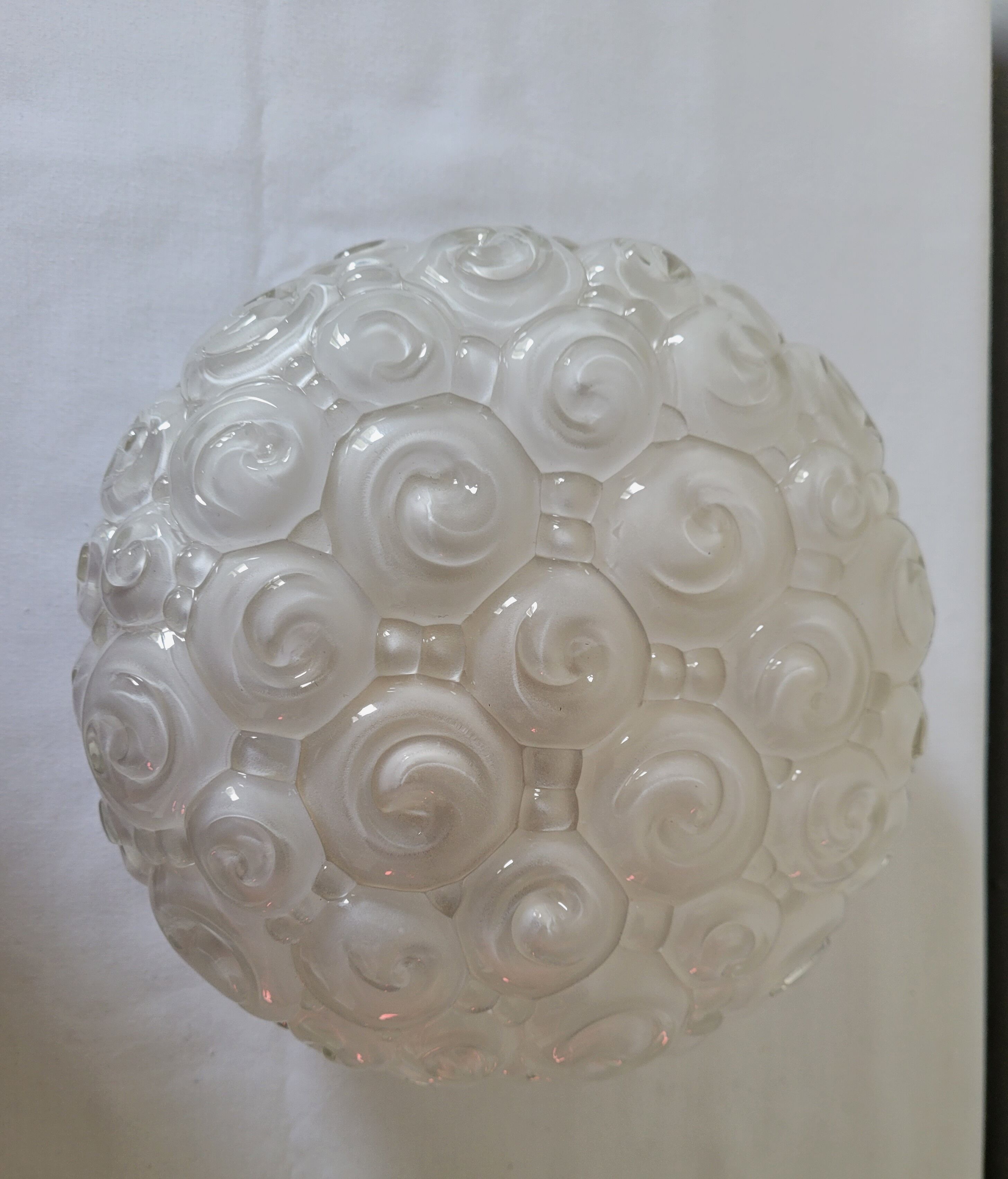 Ceiling lamp flowers in molded glass