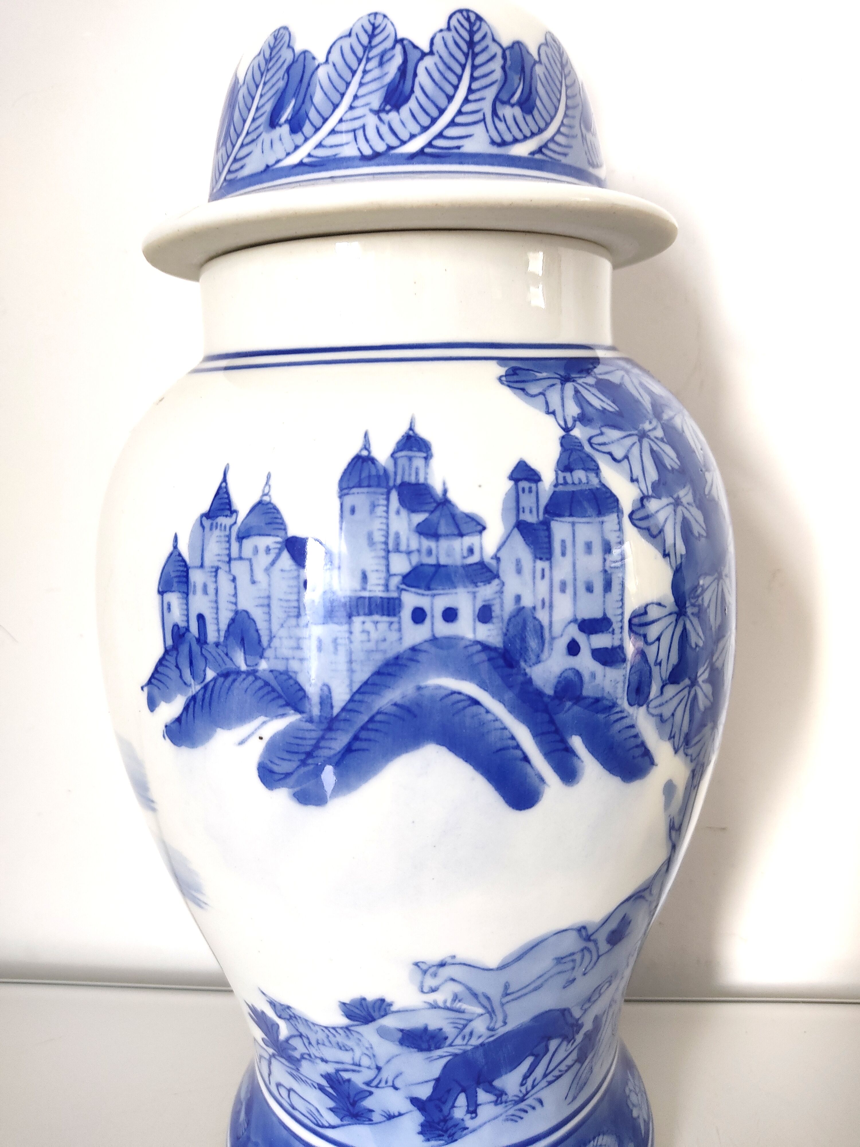 Chinese porcelain vase