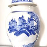 Chinese porcelain vase