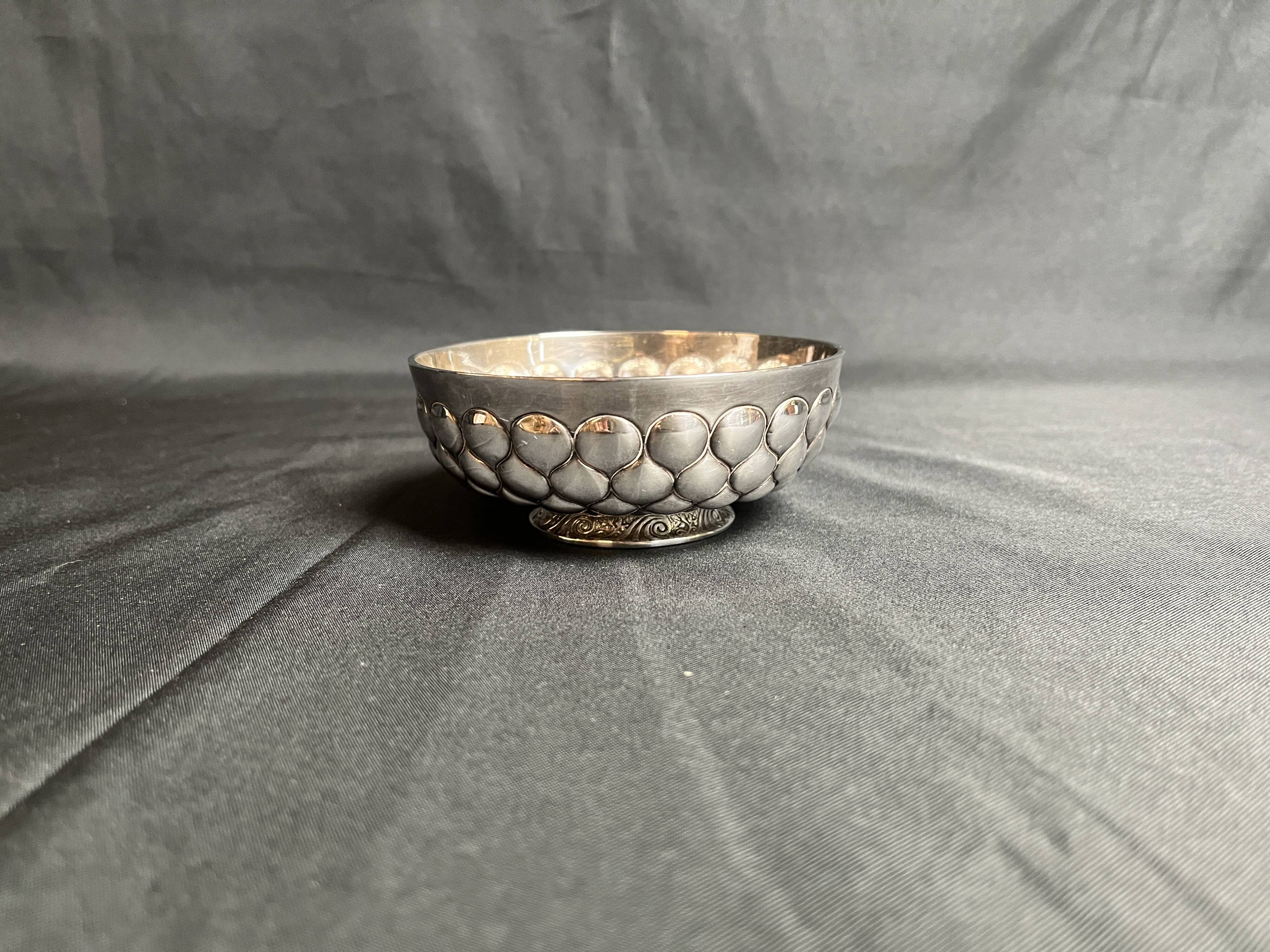 Empty pocket cup in silver metal 20th century