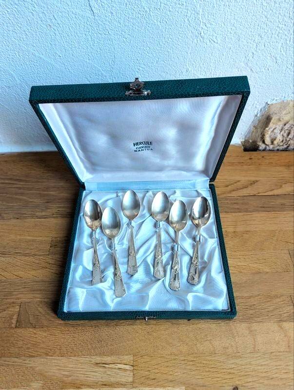 Silverware - Set of 6 small spoons