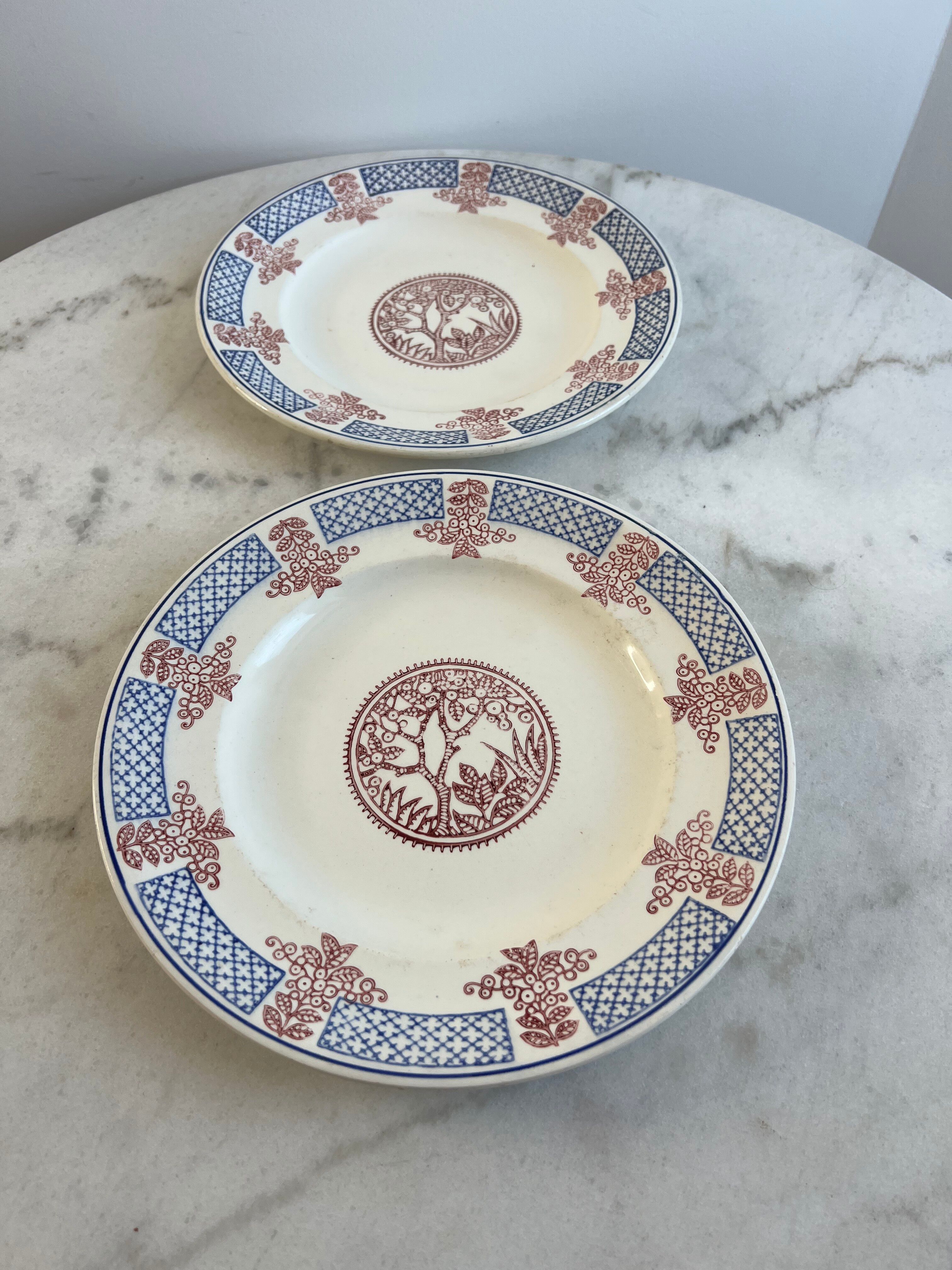 2 assiettes plates Longwy Fecamp en terre de fer