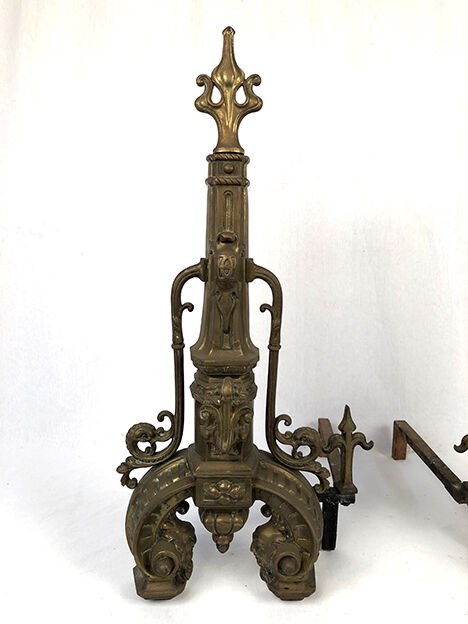 Lot of a pair of chenets and front of gilded bronze fireplace, nineteenth